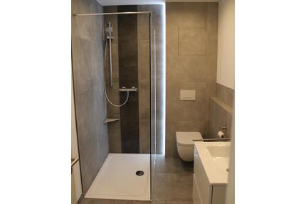 Schöne ruhige 2-Zimmer Wohnung mit Balkon u. EBK in Veitshöchheim