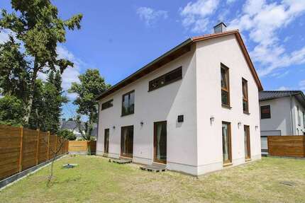 Haus zum Kaufen in Wandlitz 675.000,00 € 147.21 m²