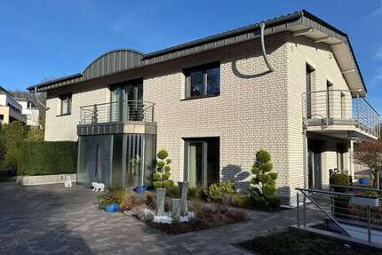 Haus zum Kaufen in Iserlohn 1.090.000,00 € 310 m²