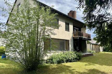 Haus zum Kaufen in Alteglofsheim 649.000,00 € 156.78 m²
