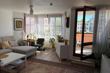 Schöne, helle 2,5-Zimmer-Wohnung mit zwei Balkonen zu vermieten - Kornwestheim