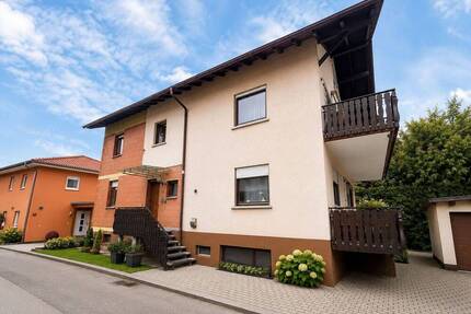 Wohnen & investieren – Zweifamilienhaus mit Potential - Ortenberg Käfersberg