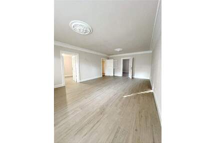 Ihre Top sanierte Traumwohnung zum Arbeiten und wohnen mit Terrasse und eigenen Eingang - Hamburg Rotherbaum