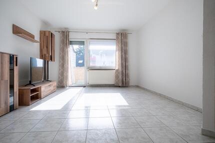 Gepflegte und sehr helle 2 ZKB Wohnung inkl. Balkon - Völklingen