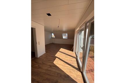 5,5 Zimmer Dachgeschosswohnung - 1.500,00&nbsp;EUR Kaltmiete, ca.&nbsp; 120,00&nbsp;m&sup2; in Öhringen (PLZ: 74613)