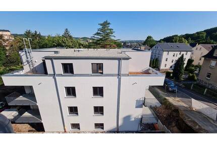 Komfortable 2 Zimmerwohnung mit Einbauküche, Terrasse und Balkon. - Freital
