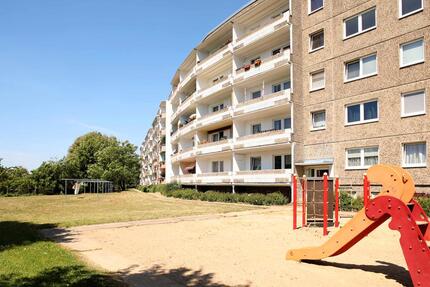 Die ersten eigenen 4 Wände! - 199,00&nbsp;EUR Kaltmiete, ca.&nbsp; 32,65&nbsp;m&sup2; in Neubrandenburg (PLZ: 17034) Datzeberg