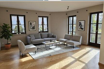 VON POLL - BAD HOMBURG: Charmante Villa mit gepflegtem Garten in ruhiger Lage in Bad Homburg - Bad Homburg vor der Höhe Gonzenheim