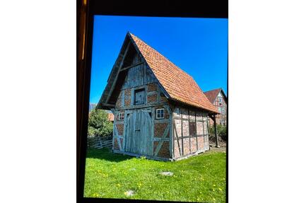 Resthof 1614 mit Fachwerknebengebäuden 1614, 1951, 1998 - Neustadt am Rübenberge