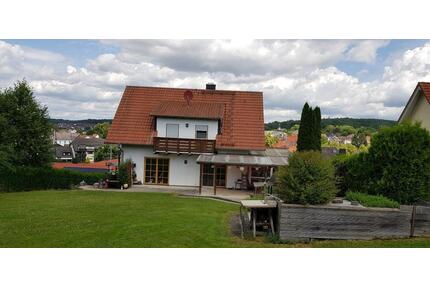 Gepflegtes Einfamilienhaus - 620.000,00&nbsp;EUR Kaufpreis, ca.&nbsp; 160,00&nbsp;m&sup2; in Laubach (PLZ: 35321)