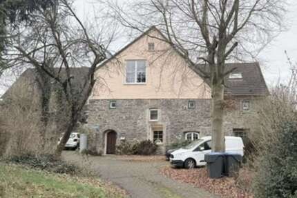 Wohnung zum Kaufen in Hemer-Deilinghofen 155.000,00 € 200 m²