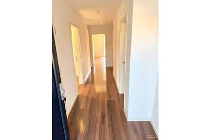 Haus zum Mieten in Scharbeutz 2.150,00 € 122.25 m²