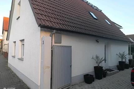 Haus zu verkaufen - 310.000,00&nbsp;EUR Kaufpreis, ca.&nbsp; 110,00&nbsp;m&sup2; in Riedstadt (PLZ: 64560)