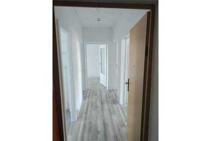 220 € | 59 qm | 3 ZKB Balkon | Günstige Fernwärme - Mücheln