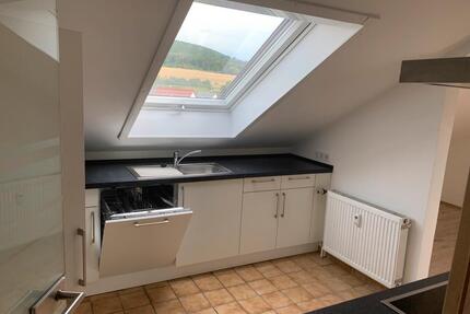 Helle gemütliche 2 Zimmer Dachwohnung in 63828 Kleinkahl