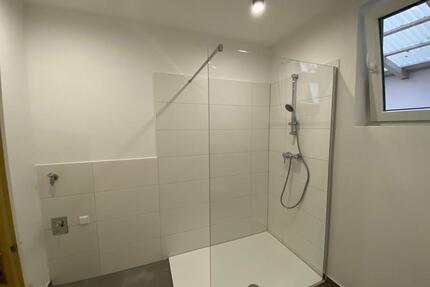 Großzügige 2-Zimmer-Wohnung mit Wintergarten in Ortsrandlage - Uslar