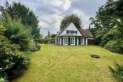 Haus zum Mieten in Bonn 3.270,00 € 213 m²