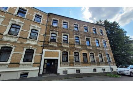 Wohnhaus in Treuen mit Garten! - 120.000,00&nbsp;EUR Kaufpreis, ca.&nbsp; 291,10&nbsp;m&sup2;&nbsp;Wohnfl&auml;che in Treuen (PLZ: 08233)