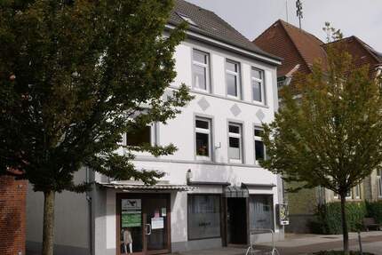 Neuer Preis ! Zentral gelegenes Wohn- und Geschäftshaus in Brunsbüttel