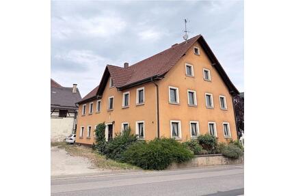 Hofstelle auf 1.754m² Grundstück mit großen Entwicklungspotenzial - Greding