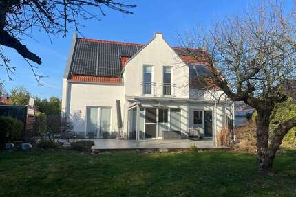 Haus zum Kaufen in Nienburg 695.000,00 € 186 m²