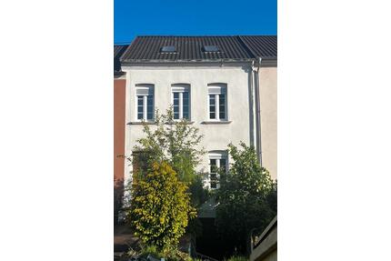 Renoviertes Einfamilienhaus zu vermieten - Saarlouis