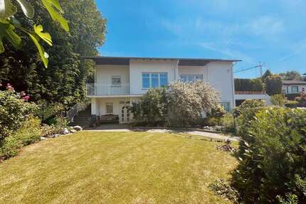 Haus zum Mieten in Weinheim 2.900,00 € 192 m²
