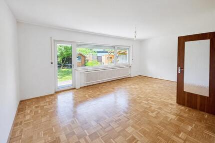 Modernisiertes RMH mit Garten & Garage in Puchheim
