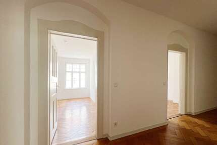 Wohnung zum Kaufen in München 1.450.000,00 € 119.34 m²