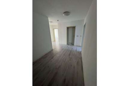 Wohnung zum Mieten in Naila 480,00 € 81.02 m²