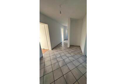 Eltville-Erbach 90m2 DG - 3 ZKB-Balkon in Top Lage neu saniert - Eltville am Rhein