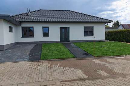 Haus zum Mieten in Erxleben 1.450,00 € 115 m²