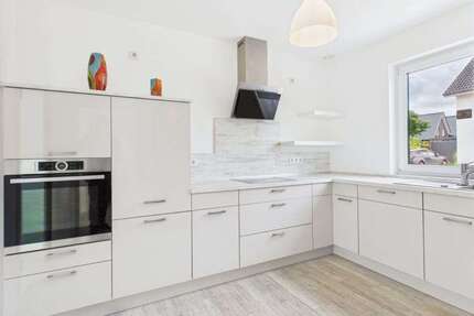 Haus zum Mieten in Wiefelstede Metjendorf 1.950,00 € 122.5 m² - Wiefelstede / Metjendorf