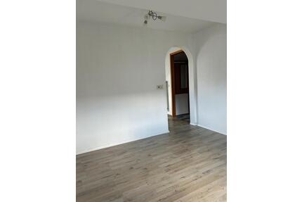 2 Zimmer nähe FH zentral und günstig inkl. Küche - Hof Altstadt