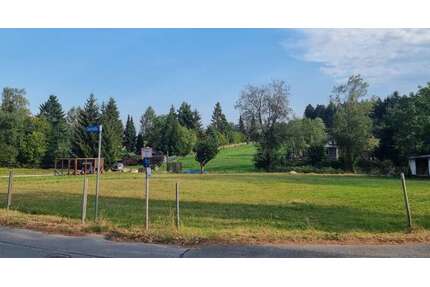 Grundstück zu verkaufen in Langenbernsdorf 55.000,00 € 1060 m²