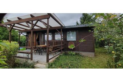 Gartengrundstück mit Bungalow auf Eigentumsland in Lohmen