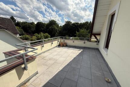 Maisonette in Malente: Viel Raum, Dachterrasse & Gartenanteil