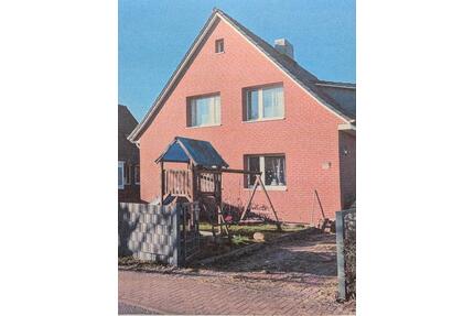 Einfamilienhaus mit Einliegerwohnung - Norderstedt