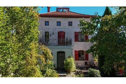 Haus zum Kaufen in Burghausen 750.000,00 € 221.64 m²
