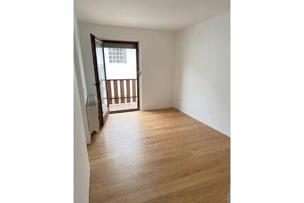 Schöne 5 zimmer wohnung - 1.590,00&nbsp;EUR Kaltmiete, ca.&nbsp; 98,00&nbsp;m&sup2; in Schaafheim (PLZ: 64850)