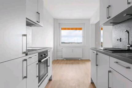 Moderne 4-Zimmer-Wohnung mit Balkon und Einbauküche in Mölln