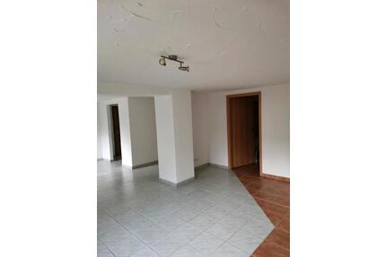 2-Raum Wohnung in Wermsdorf - 480,00&nbsp;EUR Kaltmiete, ca.&nbsp; 57,00&nbsp;m&sup2; in Wermsdorf (PLZ: 04779)