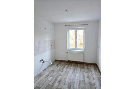 *Singles aufgepasst* - 285,00&nbsp;EUR Kaltmiete, ca.&nbsp; 50,12&nbsp;m&sup2; in Berga/Elster (PLZ: 07980)