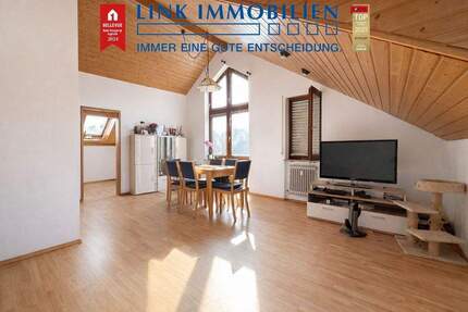 Wohlfühlen in Burgstetten: 4-Zimmer-Wohnung mit Balkon und viel Potenzial