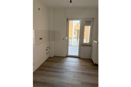 Wohnung mit Balkon und Garten - 750,00&nbsp;EUR Kaltmiete, ca.&nbsp; 60,00&nbsp;m&sup2; in Kleve (PLZ: 47533)