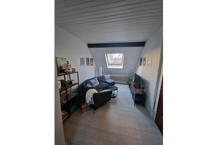 Dachgeschoss Wohnung in Kapellen - Grevenbroich Hemmerden