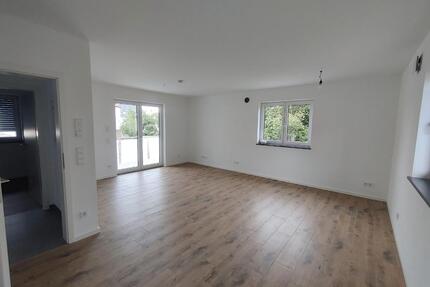 Moderne 2,5-Zimmer-Neubauwohnung mit Süd-Balkon in Buchloe