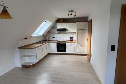 (Teilmöblierte) Dachgeschosswohnung - Nordhastedt