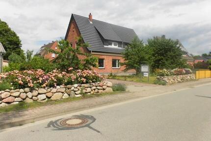 Haus an der Müritz - 230.000,00&nbsp;EUR Kaufpreis, ca.&nbsp; 82,60&nbsp;m&sup2; in Rechlin (PLZ: 17248)