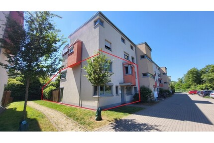 Provisionsfrei + Energie-Klasse B ! Reihen-Eck-Haus im Haus mit Garten - Hanau
